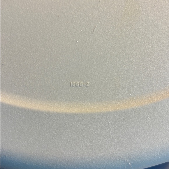 Tupperware Cream Divided Serving Platter 1666-2, 1665-2 - Picture 2 of 5